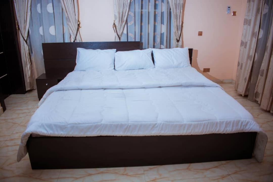 Mexiloyd Luxury Rooms & Suites Port Harcourt Exterior photo