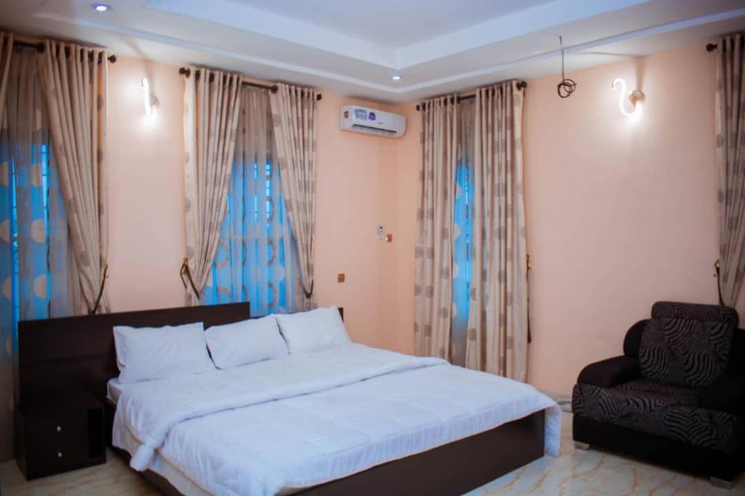 Mexiloyd Luxury Rooms & Suites Port Harcourt Exterior photo