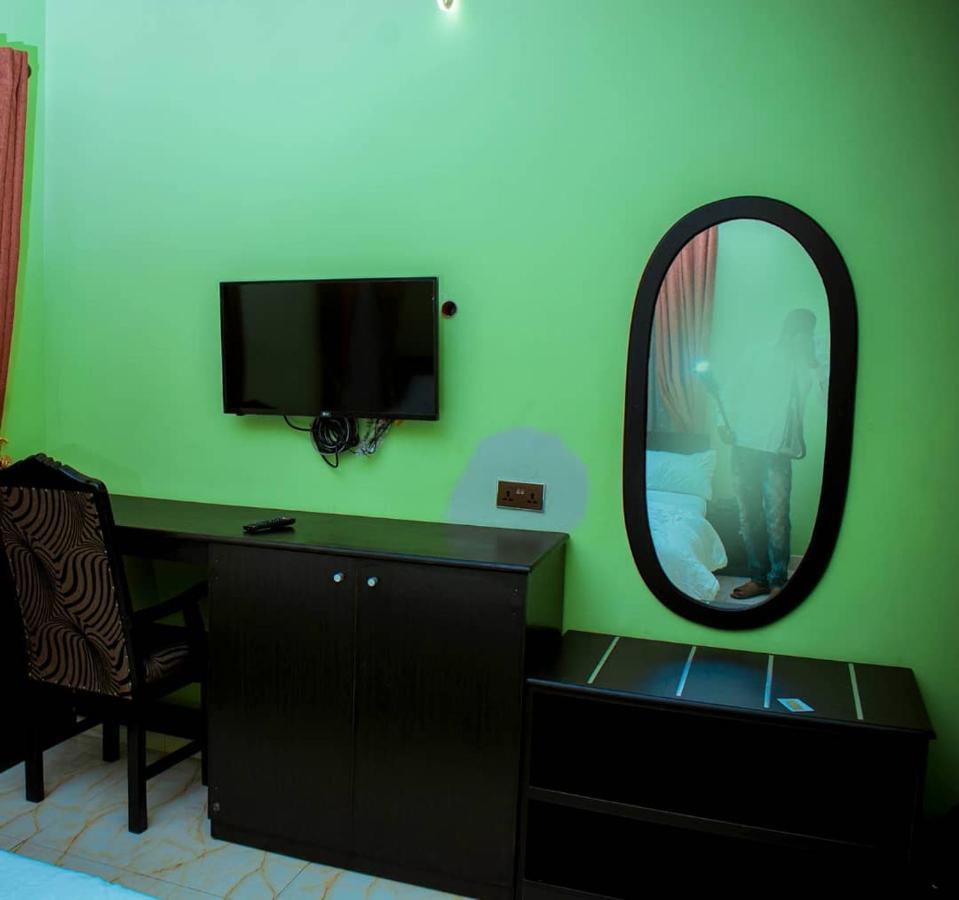 Mexiloyd Luxury Rooms & Suites Port Harcourt Exterior photo